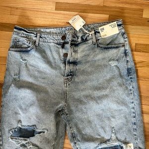 New with tag never worn.